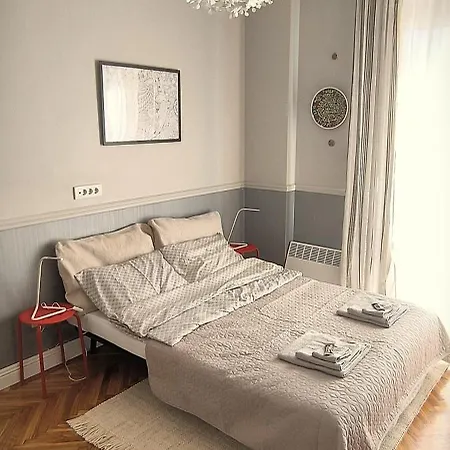 Jadesign Vracar, Lägenhet